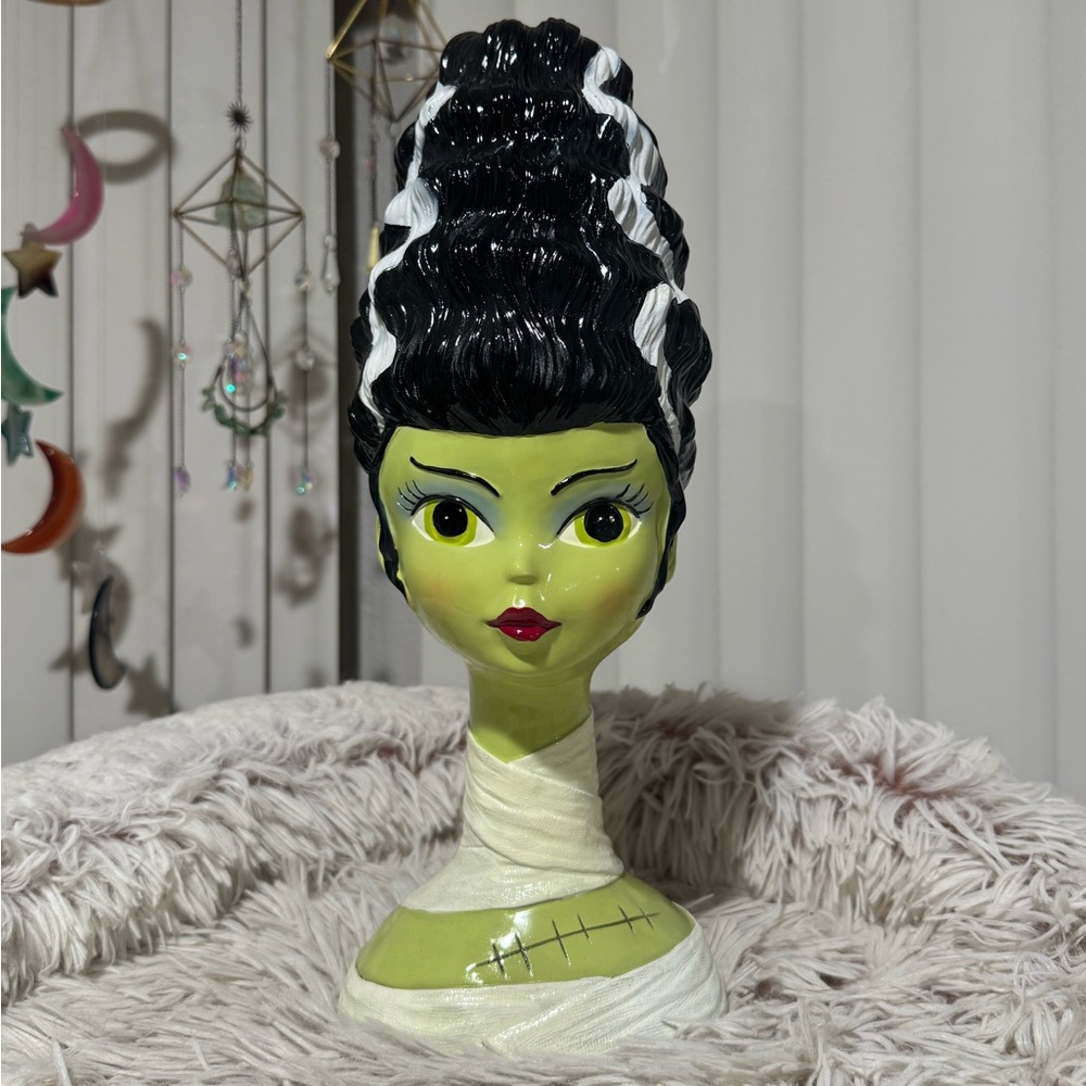 ❤️SOLD❤️ Frankenstein Bride Head Bust